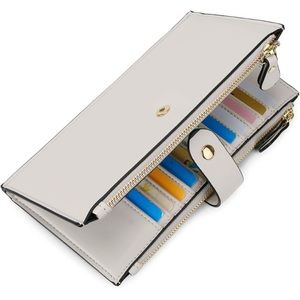 Soft Grey Wallet/Credit Card Holder